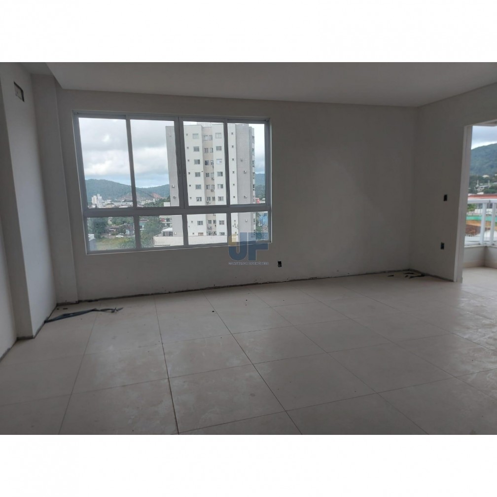 Apartamento à venda com 2 quartos, 79m² - Foto 4